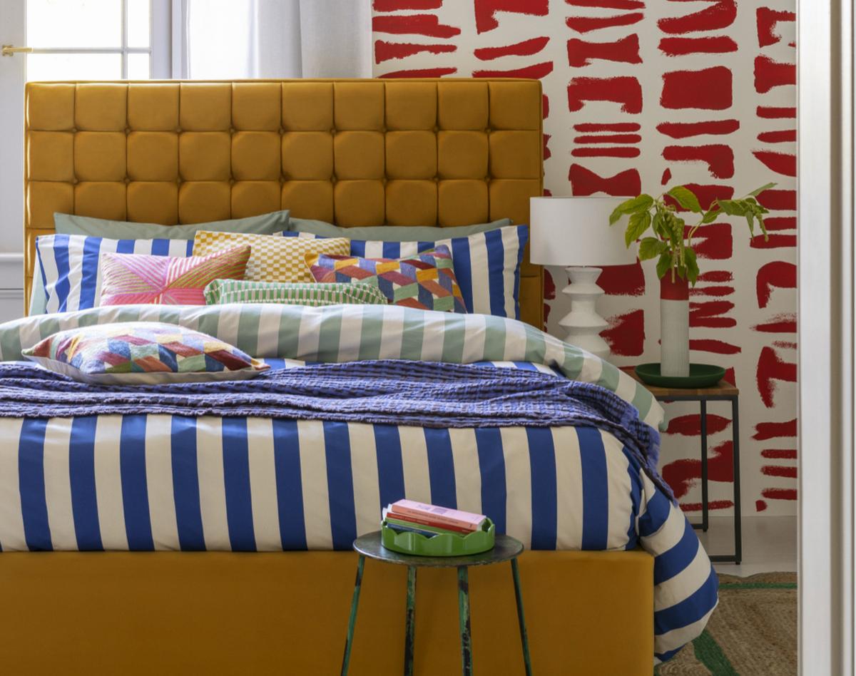 12122_ORGANIC ARTICLE_SS25 Artfully Abstract_4